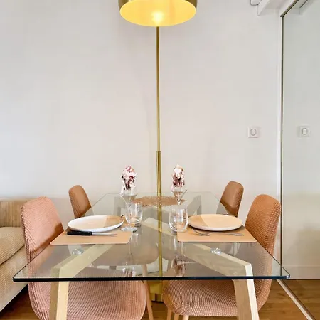 Cozy 1-bedroom With Terrace In Quiet Apartment Cannes